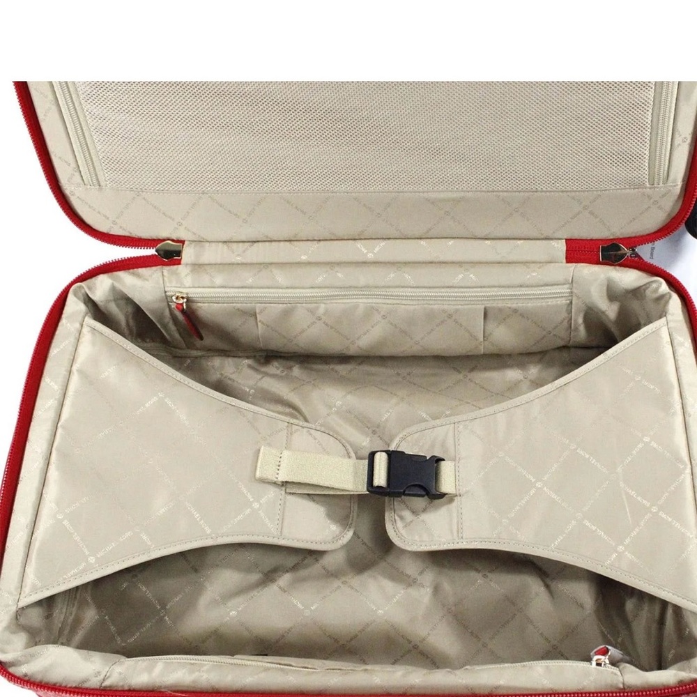 Michael Kors small Suitcase- holiday 2023 - Picture 3 of 3
